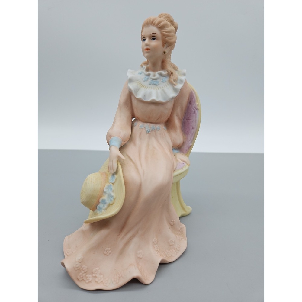 Homco Home Interiors Victorian Lady Courtneys Dream 1439 Porcelain Figurine